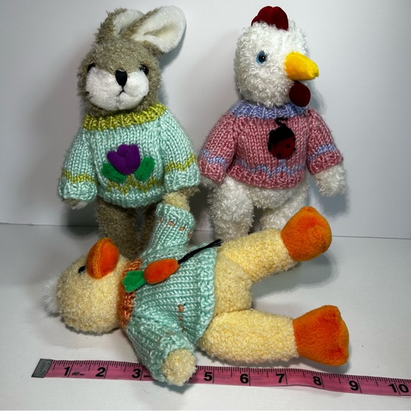1999 HUGFUN Int’l Plush Wearing Sweater Lot Of 3 Bunny Chicken And Duck 9” - Picture 5 of 7